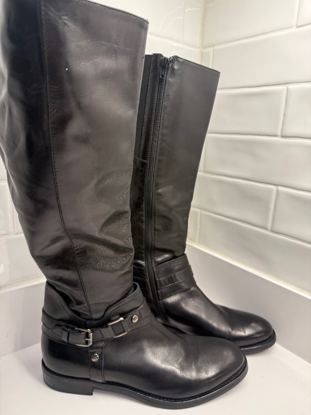 AGL - ATTILLIA GIISTI LEOMBRUNI Black Riding Boots. Size 9.